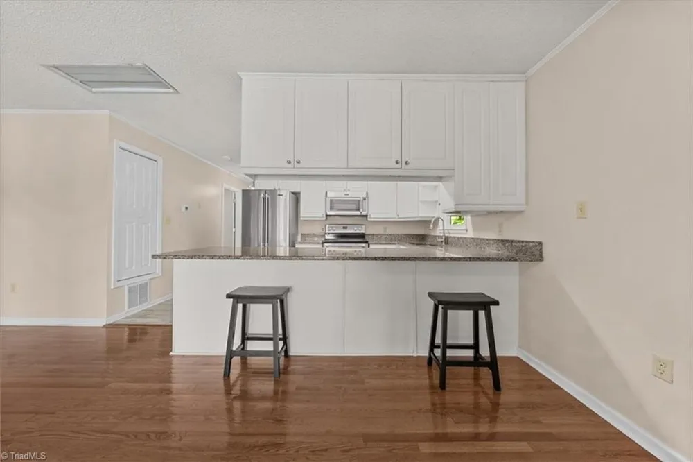 330 Hillview Drive Lexington, NC 27292