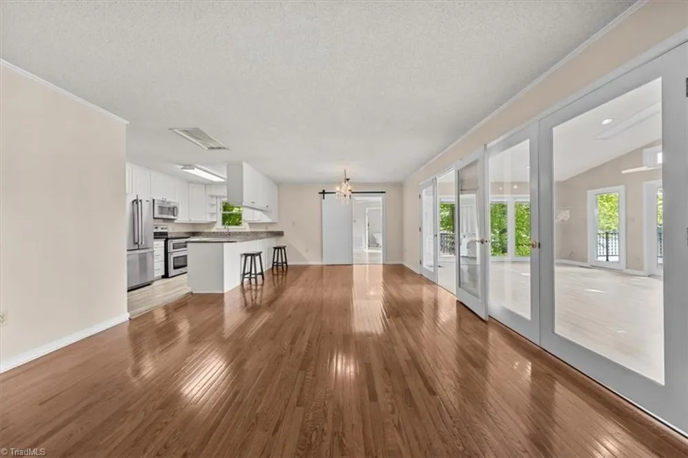 330 Hillview Drive Lexington, NC 27292