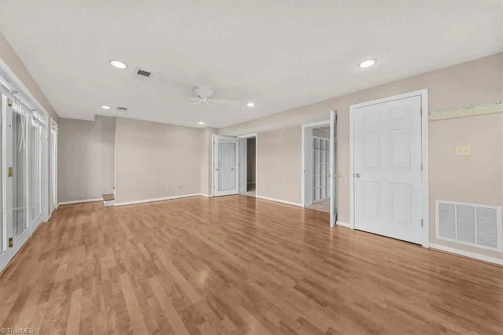 330 Hillview Drive Lexington, NC 27292