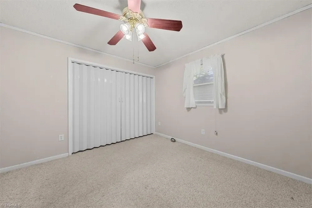 330 Hillview Drive Lexington, NC 27292
