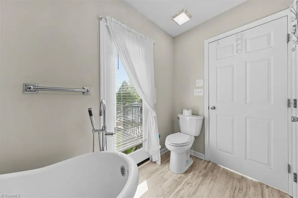 330 Hillview Drive Lexington, NC 27292