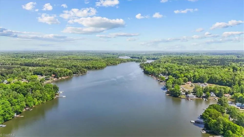 330 Hillview Drive Lexington, NC 27292