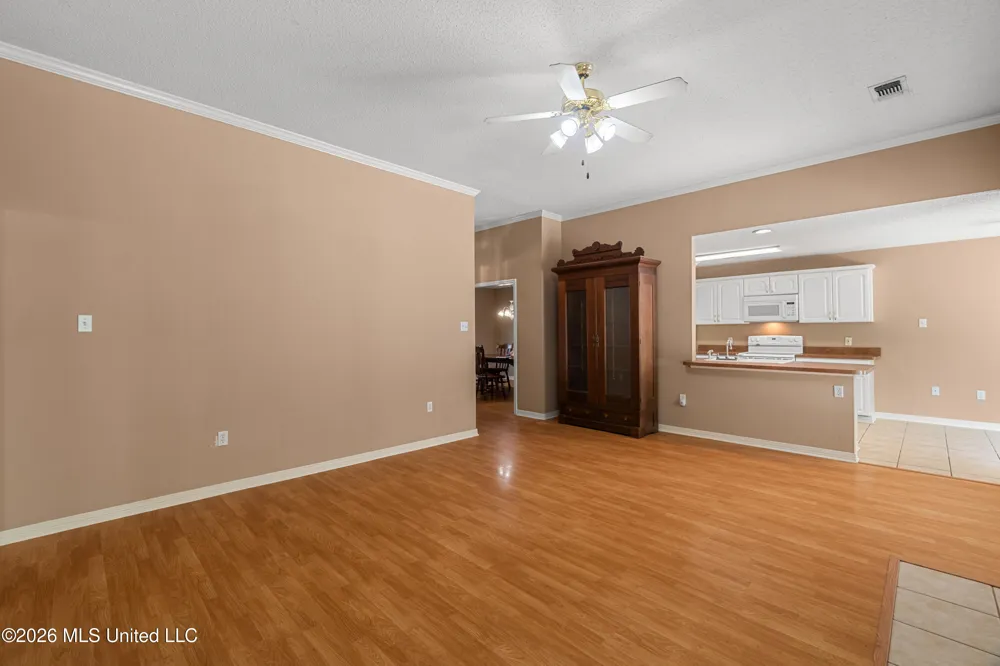 107 Brentwood Drive Picayune, MS 39466