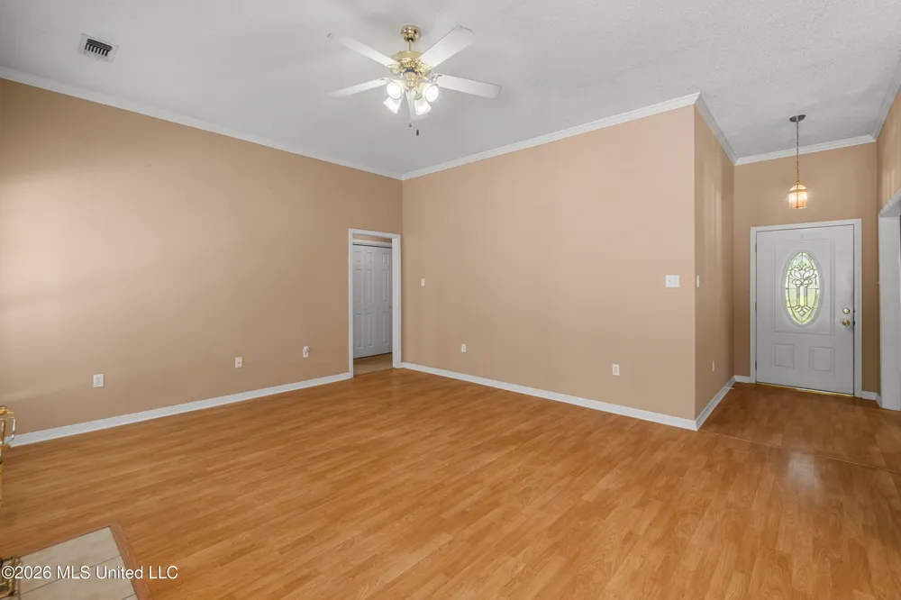 107 Brentwood Drive Picayune, MS 39466