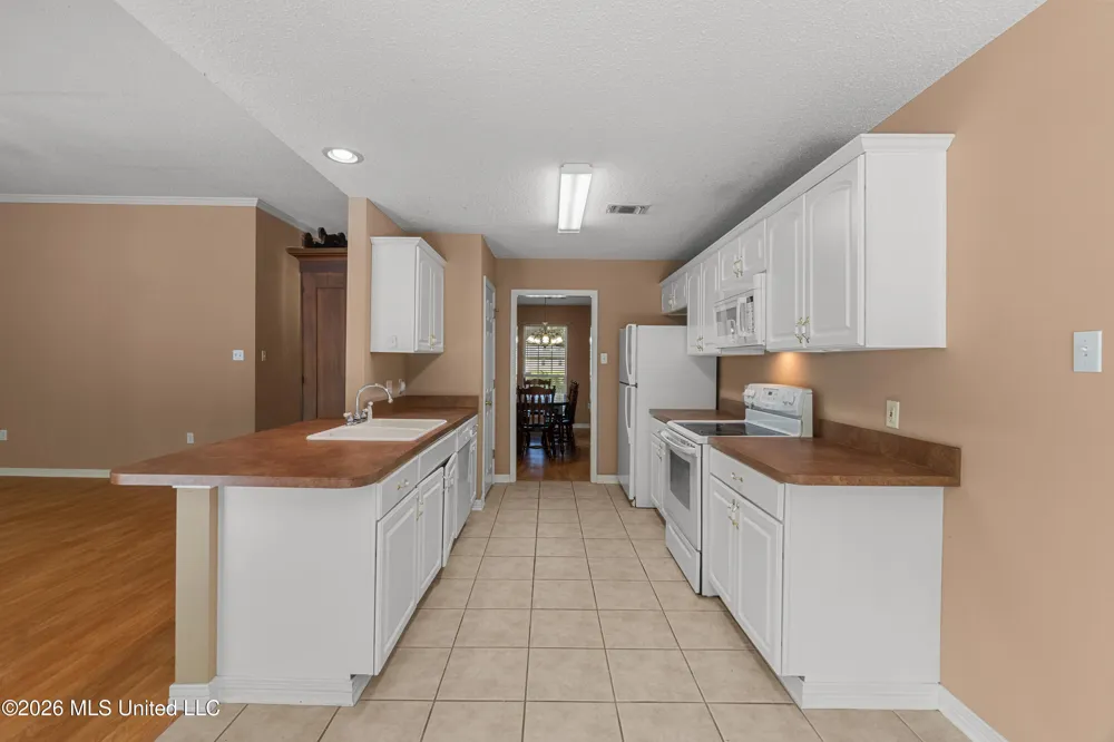 107 Brentwood Drive Picayune, MS 39466