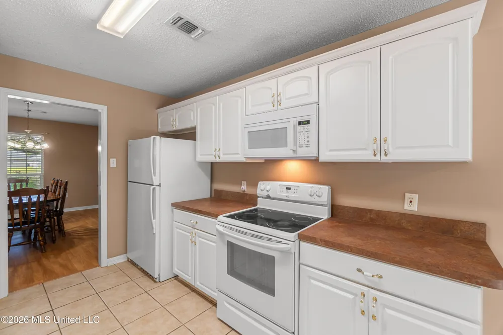 107 Brentwood Drive Picayune, MS 39466
