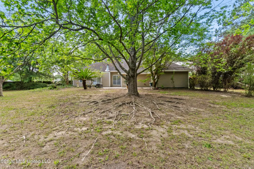107 Brentwood Drive Picayune, MS 39466