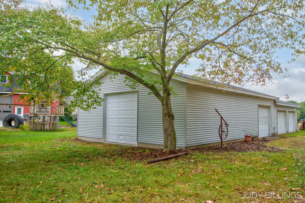 6342 Old Allegan Road Saugatuck, MI 49453