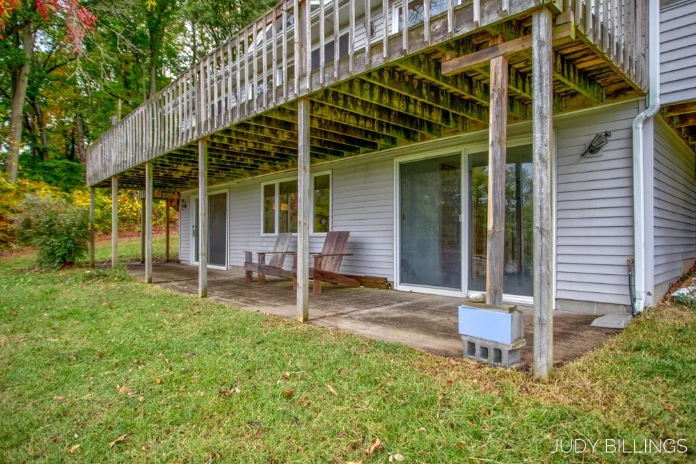 6342 Old Allegan Road Saugatuck, MI 49453