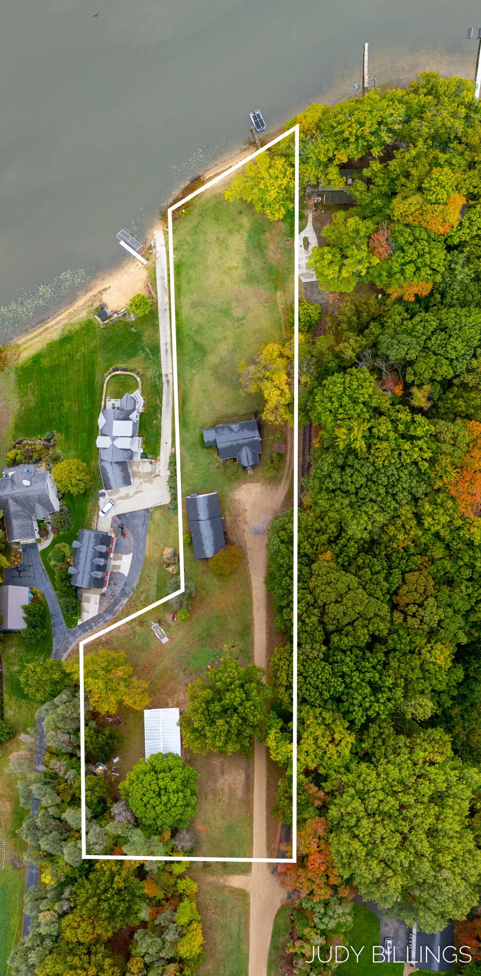 6342 Old Allegan Road Saugatuck, MI 49453