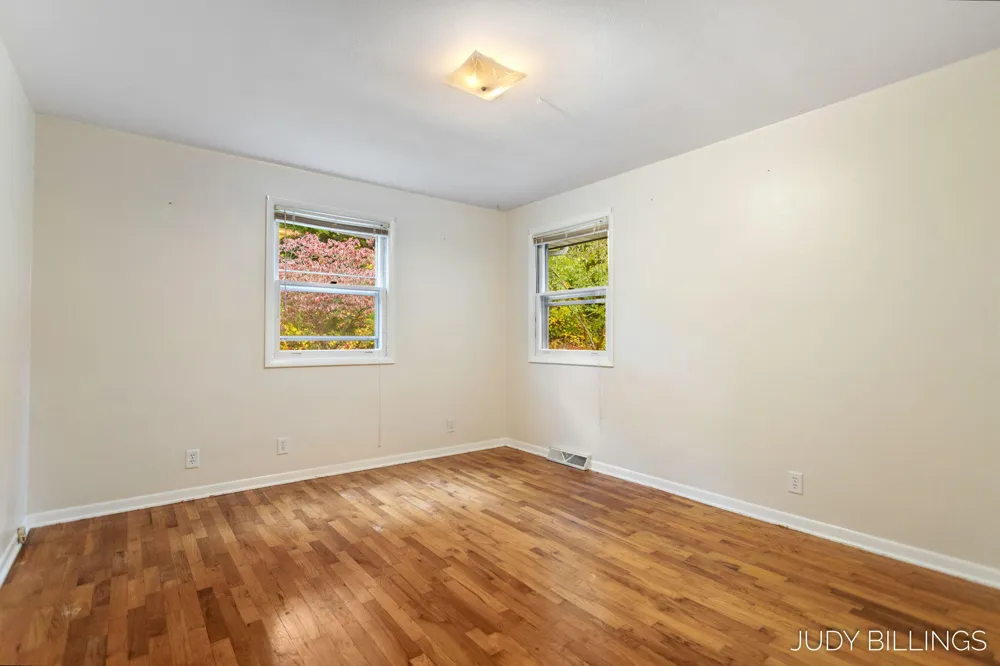 6342 Old Allegan Road Saugatuck, MI 49453