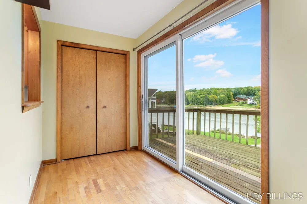 6342 Old Allegan Road Saugatuck, MI 49453