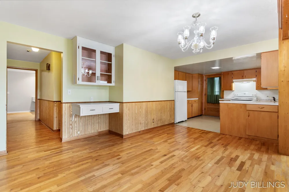 6342 Old Allegan Road Saugatuck, MI 49453