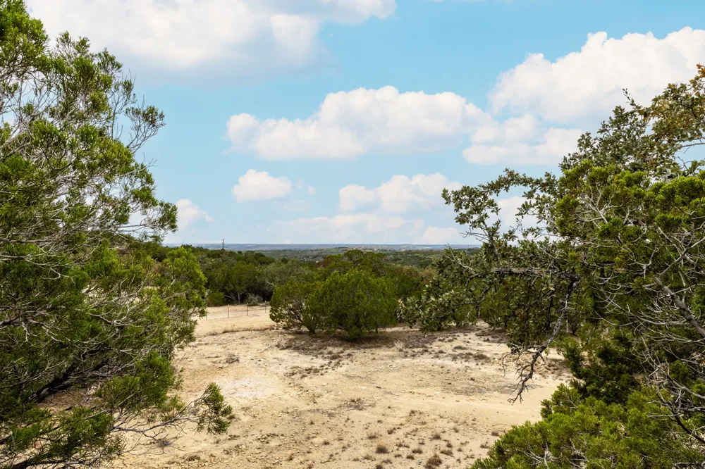6438 Shaw Drive Marble Falls, TX 78654