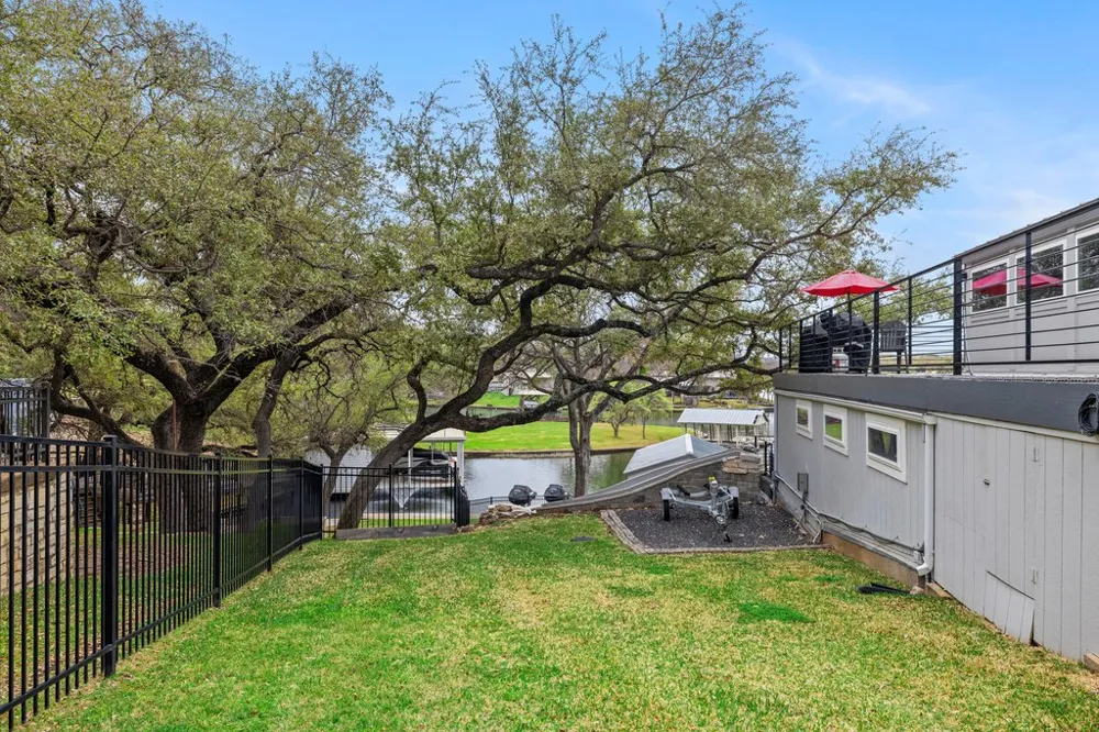 205 Beaver Circle Horseshoe Bay, TX 78657