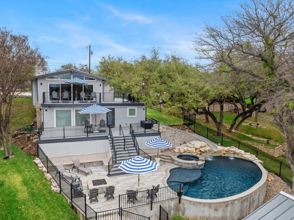 205 Beaver Circle Horseshoe Bay, TX 78657