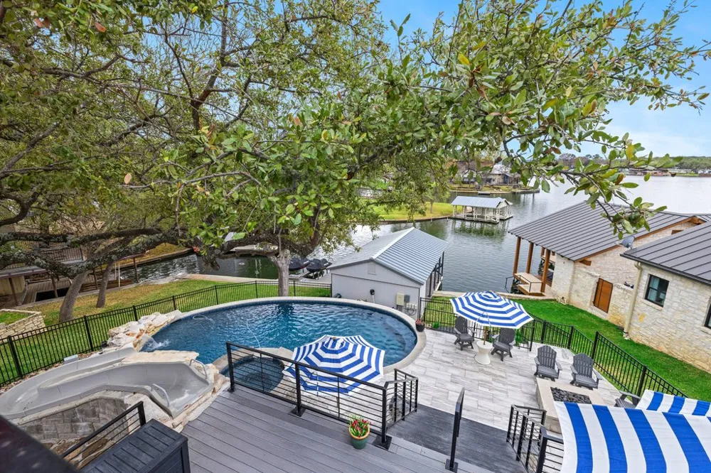 205 Beaver Circle Horseshoe Bay, TX 78657