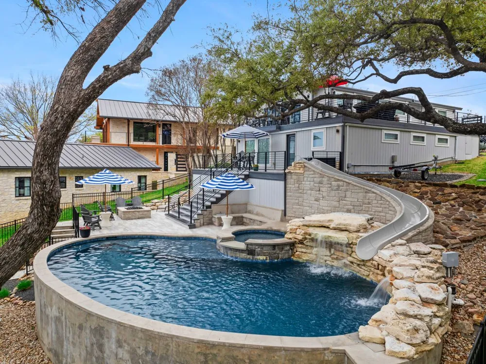 205 Beaver Circle Horseshoe Bay, TX 78657
