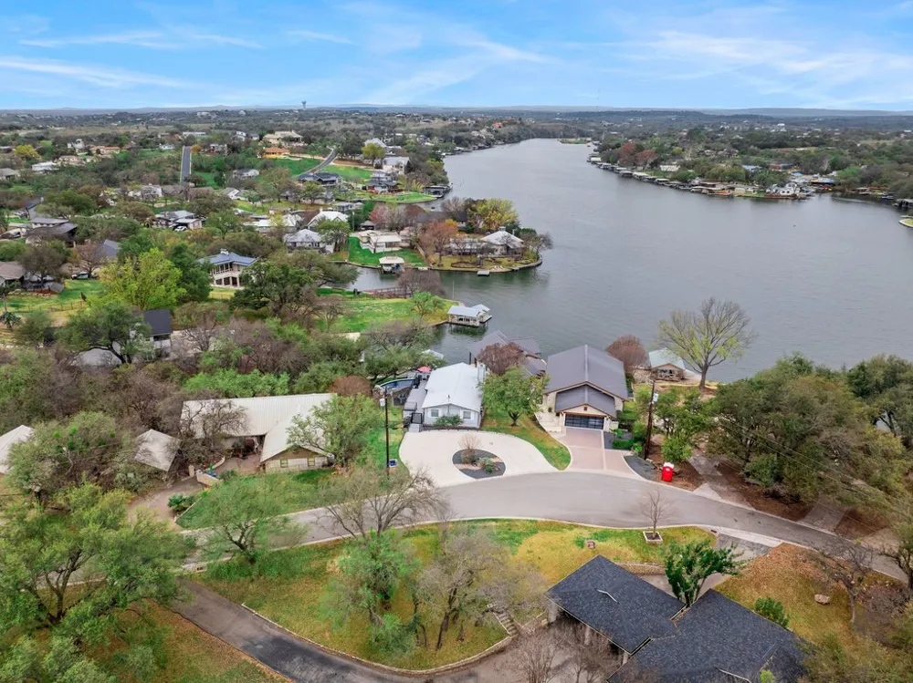 205 Beaver Circle Horseshoe Bay, TX 78657