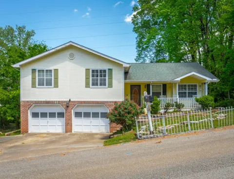 4721 Briarwood Circle