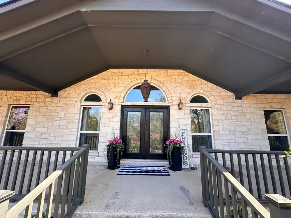 368 Woodlands Drive Bastrop, TX 78602