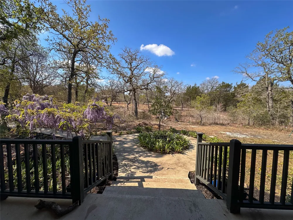 368 Woodlands Drive Bastrop, TX 78602