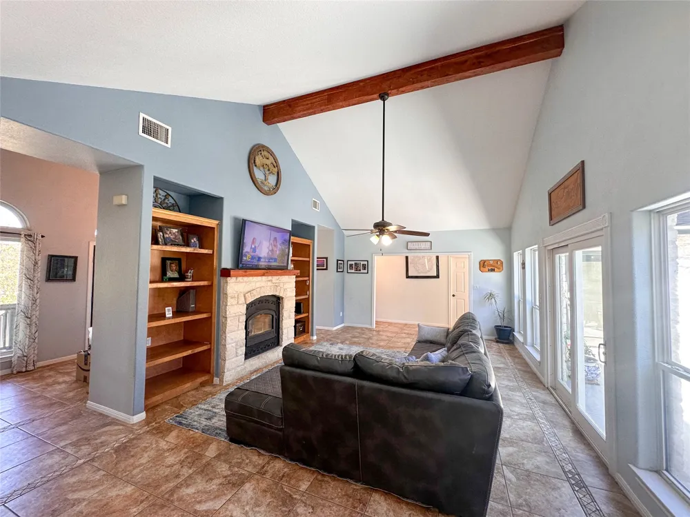 368 Woodlands Drive Bastrop, TX 78602