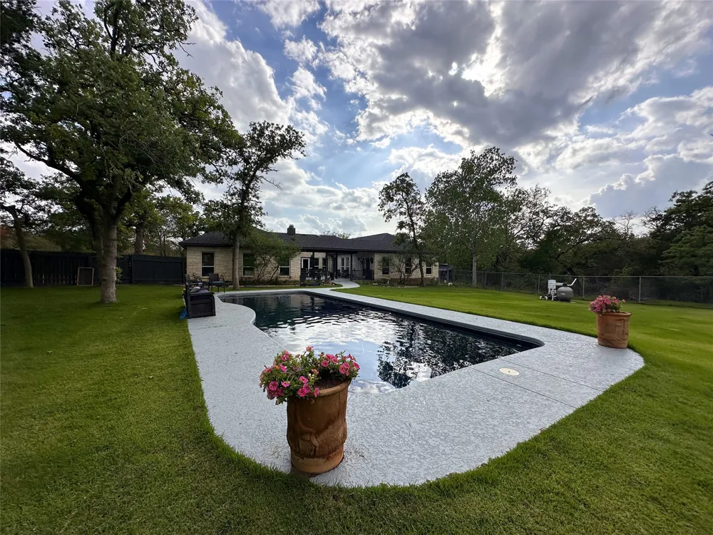 368 Woodlands Drive Bastrop, TX 78602
