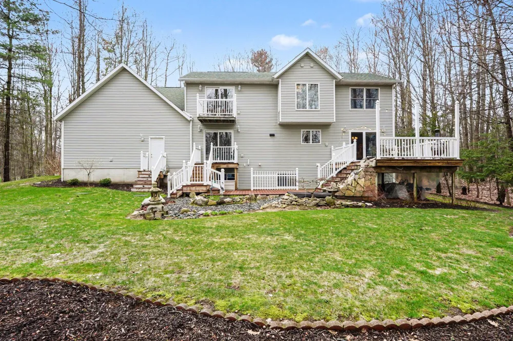 13240 Olin Woods Drive #5 Sparta, MI 49345