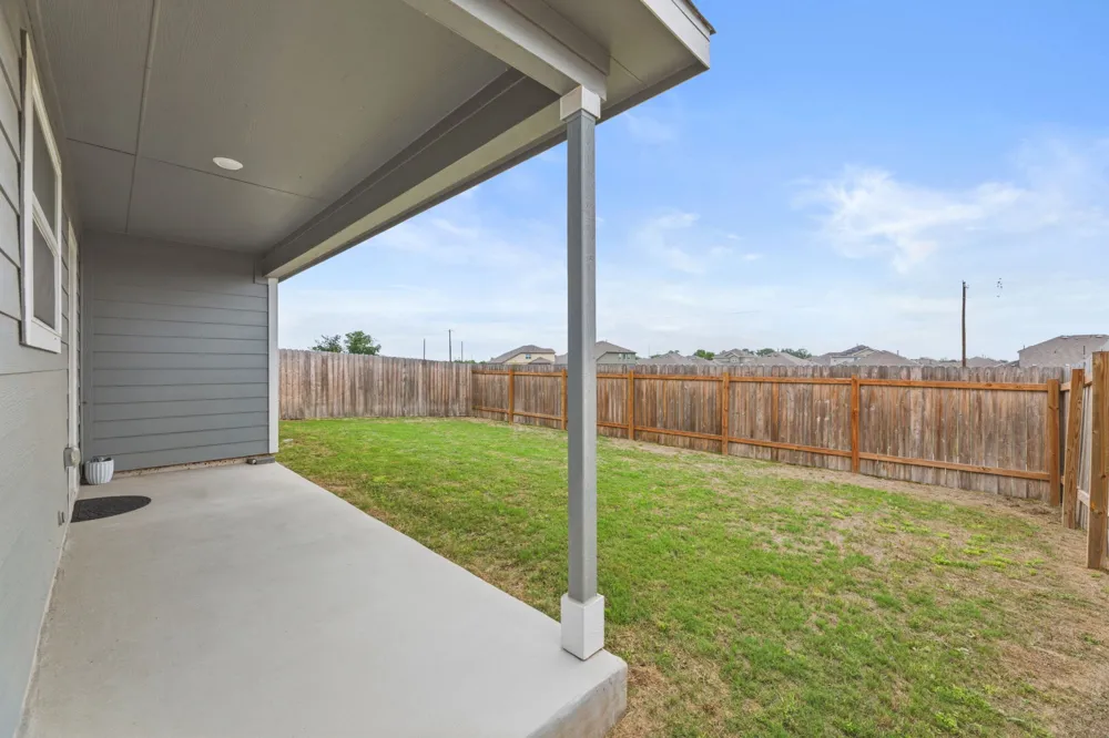 185 Sormonne Loop Kyle, TX 78640