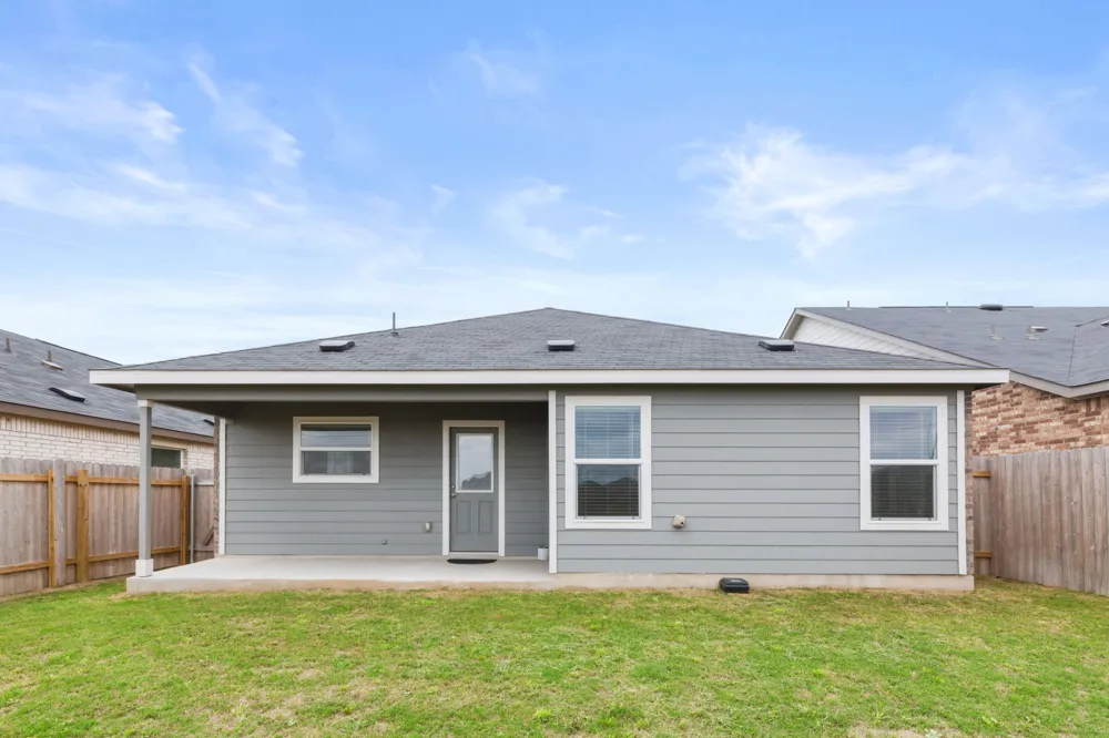 185 Sormonne Loop Kyle, TX 78640
