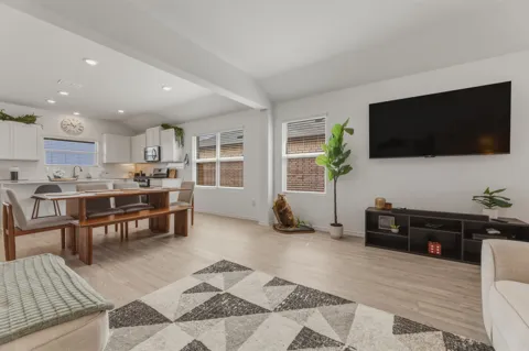 185 Sormonne Loop