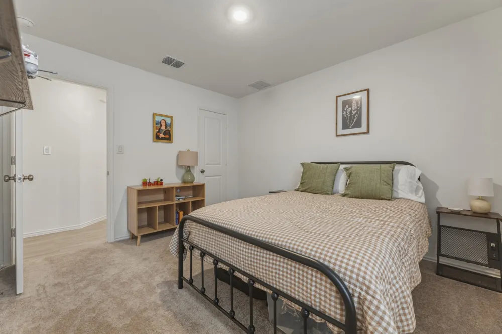 185 Sormonne Loop Kyle, TX 78640