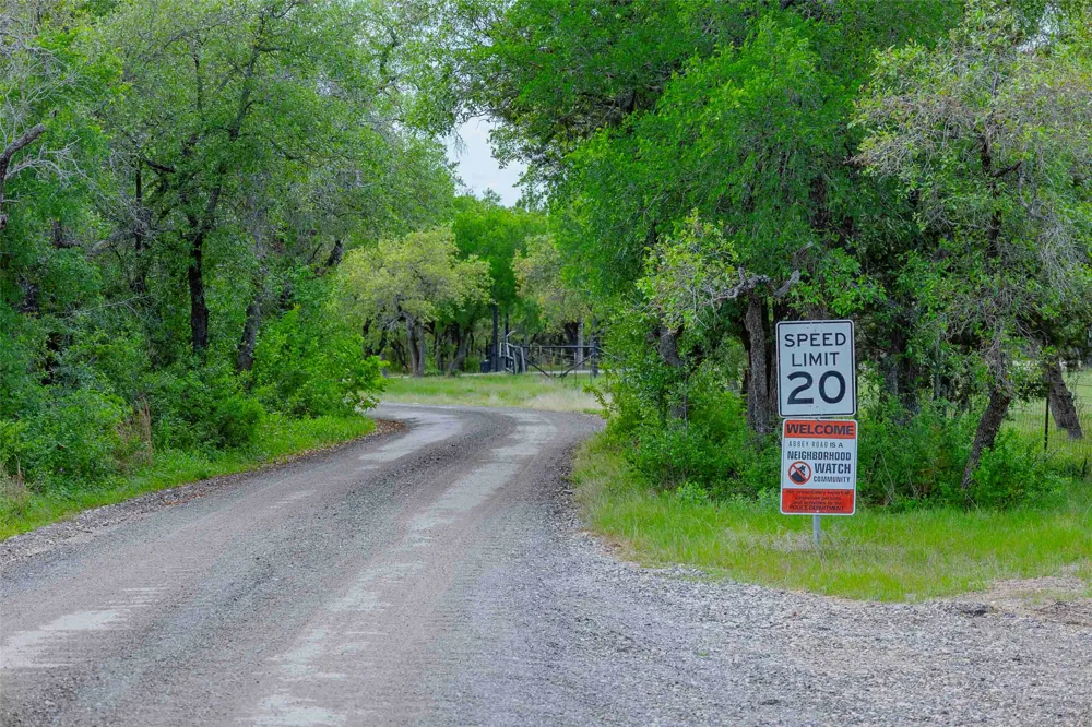 910 Abbey Road Liberty Hill, TX 78642