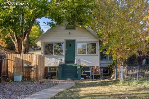 3414 W Pikes Peak Avenue