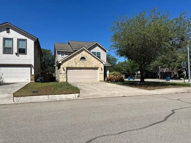 21527 Thunder Basin San Antonio, TX 78261