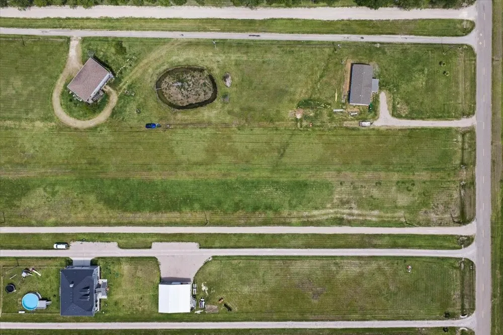 4409 W Bayshore Road Anahuac, TX 77514
