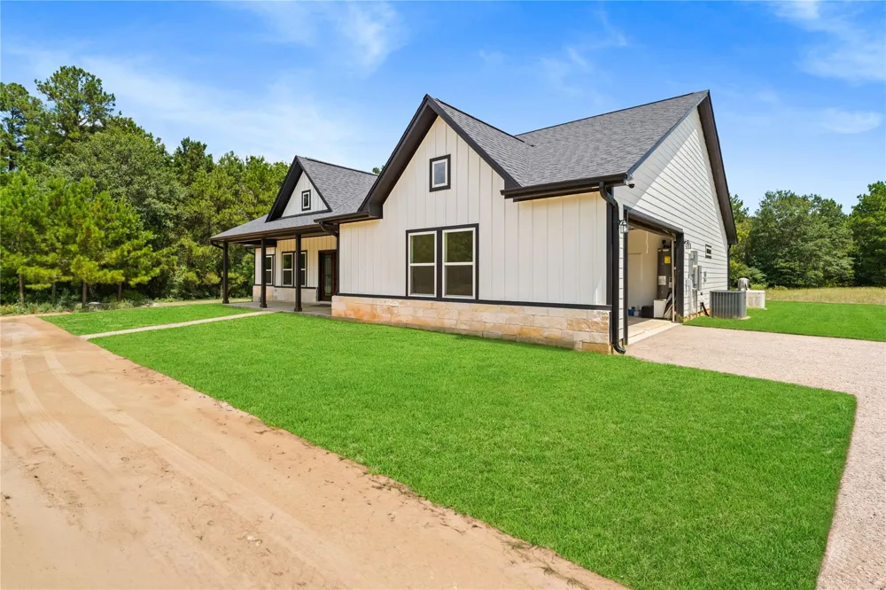 21203 Peach Wood Ct Cleveland, TX 77328