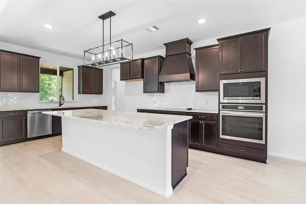 21203 Peach Wood Ct Cleveland, TX 77328