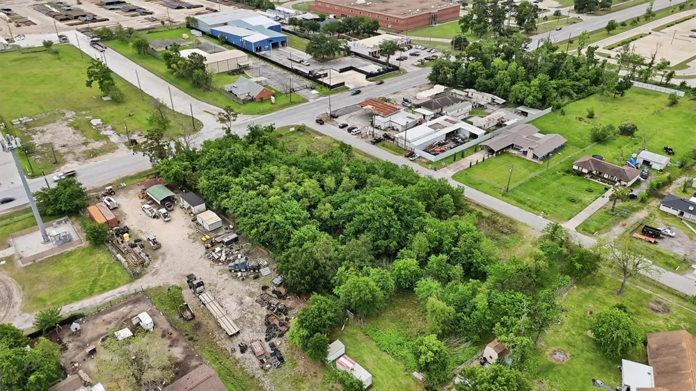 1211 Sheldon Rd Road Channelview, TX 77530