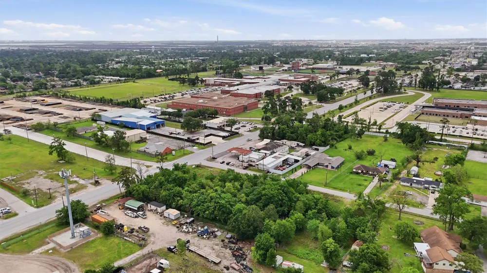 1211 Sheldon Rd Road Channelview, TX 77530