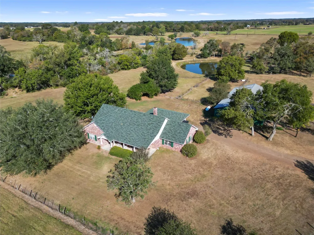 28109 Waller Gladish Rd Waller, TX 77484