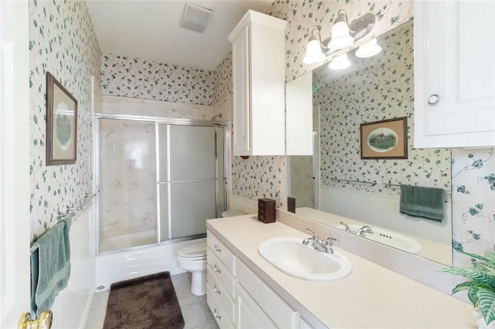 28109 Waller Gladish Rd Waller, TX 77484