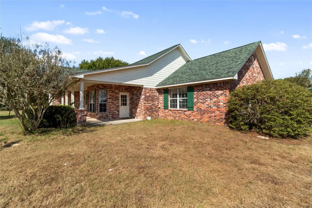 28109 Waller Gladish Rd Waller, TX 77484