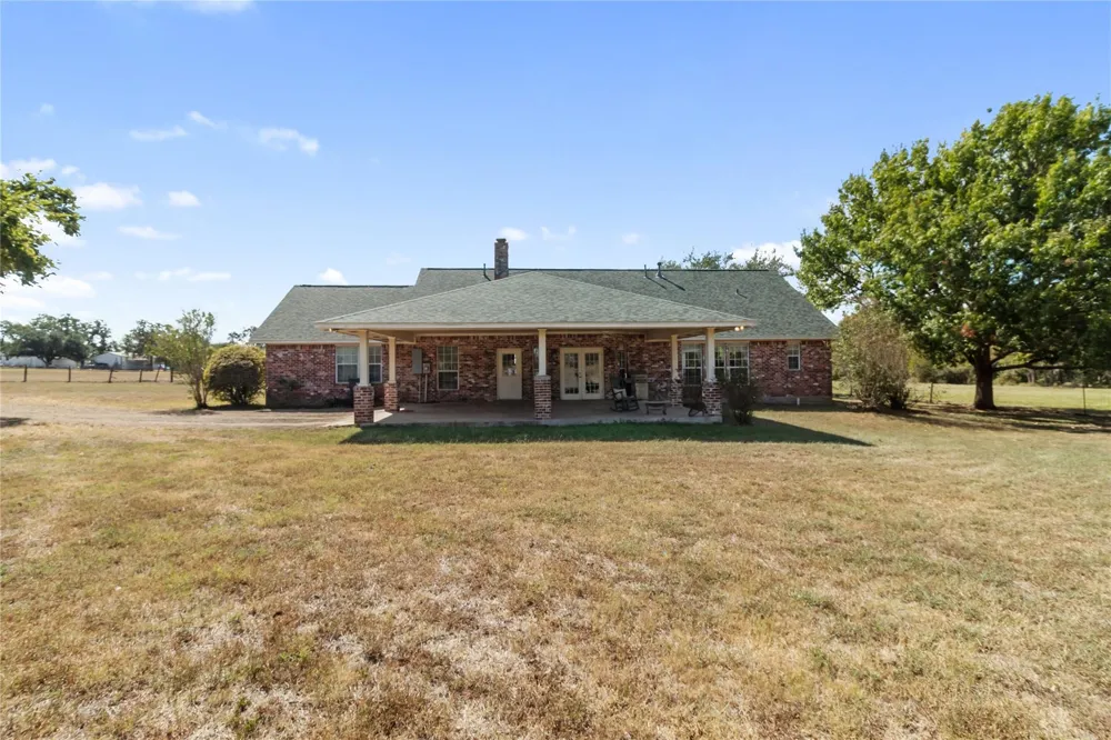 28109 Waller Gladish Rd Waller, TX 77484