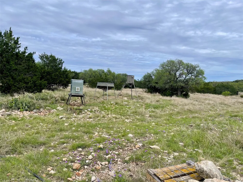 41 Tx Hwy 41 Rocksprings, TX 78880