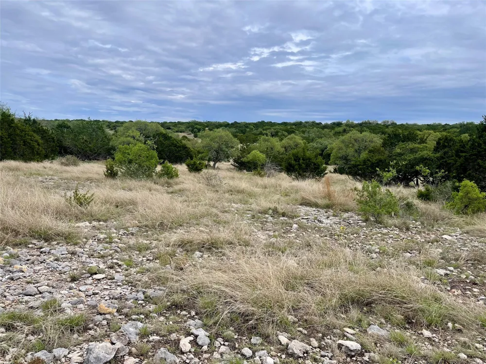 41 Tx Hwy 41 Rocksprings, TX 78880
