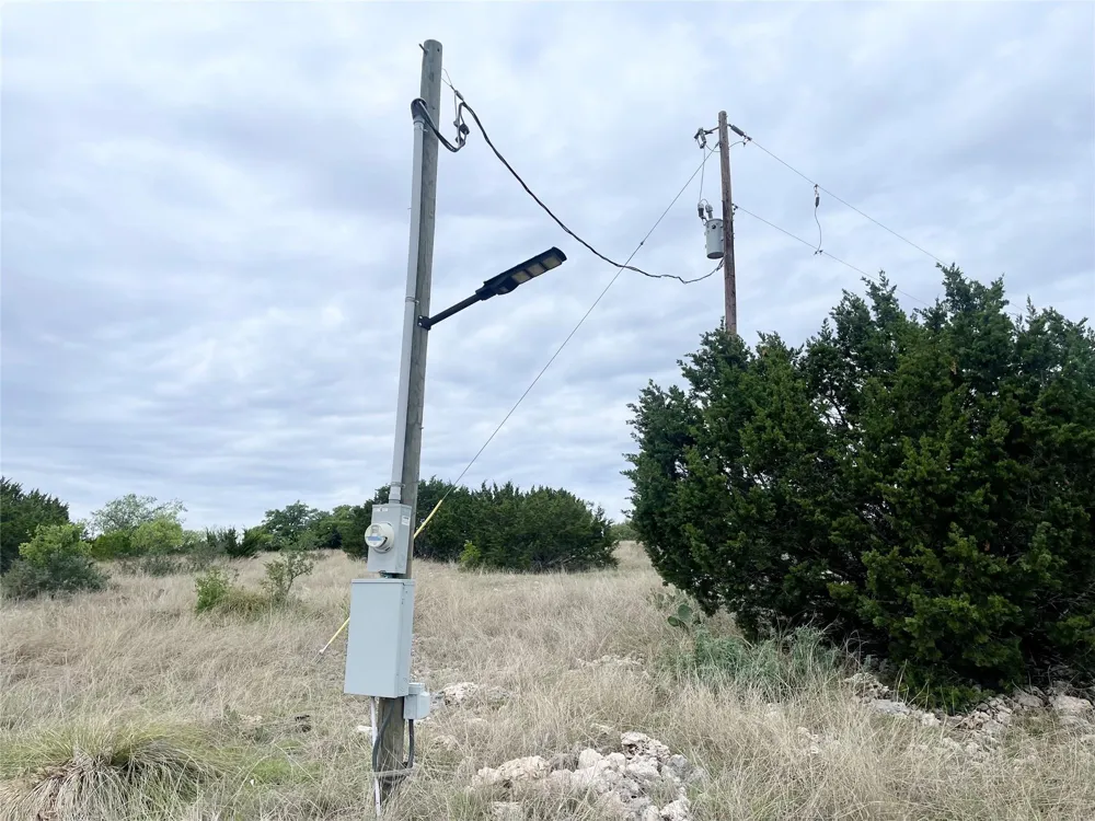 41 Tx Hwy 41 Rocksprings, TX 78880