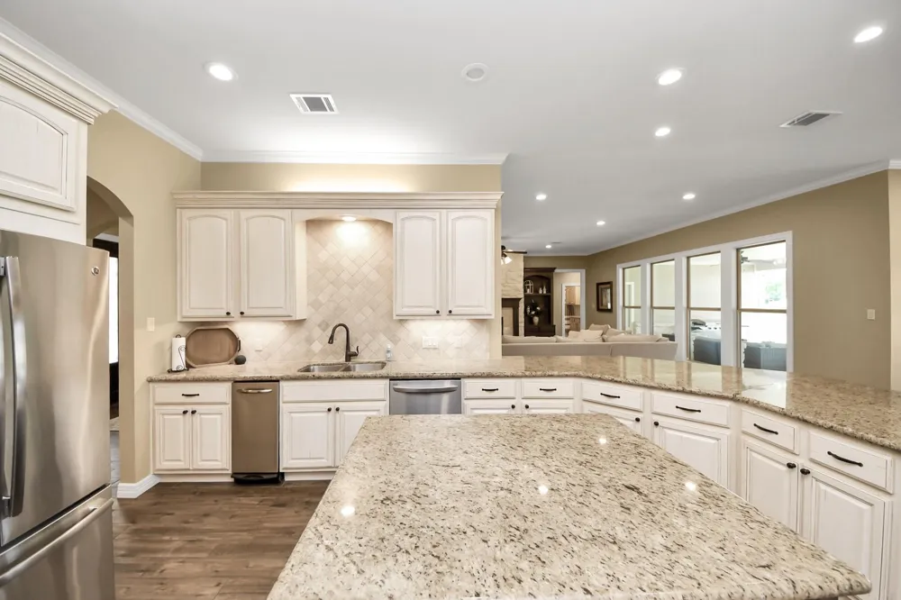 460 High Meadows Road Bellville, TX 77418