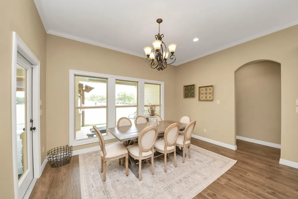 460 High Meadows Road Bellville, TX 77418